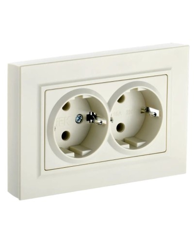 Розетка 2-местная с з/к РСш12-3-БрКр бежевый BRITE (BR-R24-16-K10-F). Розетка с заземлением с защитными шторками в сборе. IEK в Балаково