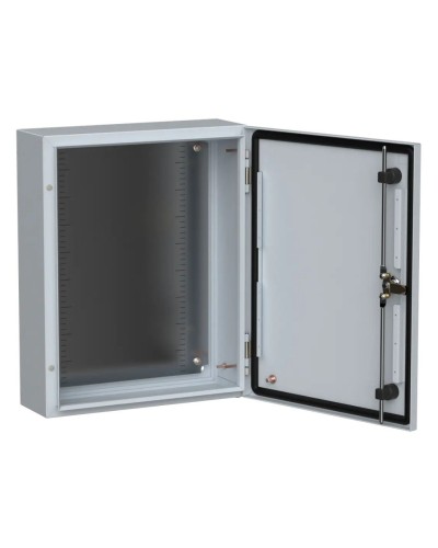 ЩМП-50.40.15 УХЛ1 IP66 500x400x150 TITAN 5 (TI5-10-N-050-040-015-66). Шкаф металлический с монтажной платой. IEK в Балаково